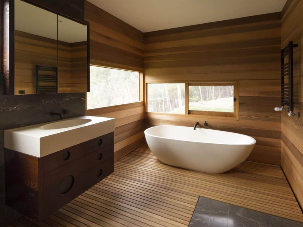 drewniana łazienka