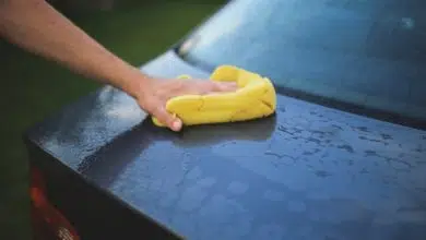 Jak usunąć rysy z samochodu domowym sposobem? 4