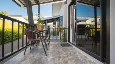 Dlaczego warto kupić osłonę na balkon? 9