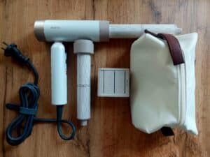 Jak stałam się fryzjerką we własnym domu? Recenzja suszarki MOVA Flip 10 7