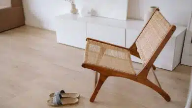 Jakie panele winylowe są lepsze - klejone czy na klik? 7