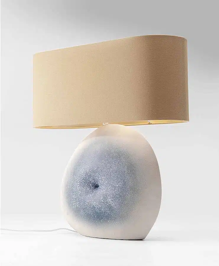 Lampy stołowe - mały detal, wielka różnica w aranżacji wnętrza 6 lampa-stolowa-hampton-agate-blue-z-ceramiki.jpg