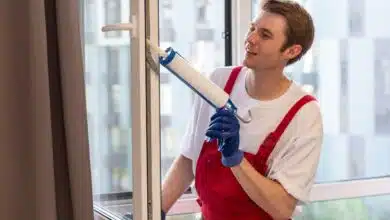 Jak uszczelnić okna pianką poliuretanową? Poradnik krok po kroku dla instalatorów i majsterkowiczów 4 Jak uszczelnić okna pianką poliuretanową? Poradnik krok po kroku dla instalatorów i majsterkowiczów 4